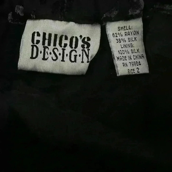 Chicos Design Silk Blend Velvet Skirt Chicos Large Black Angled Hem Pullon Lined - Picture 4 of 6